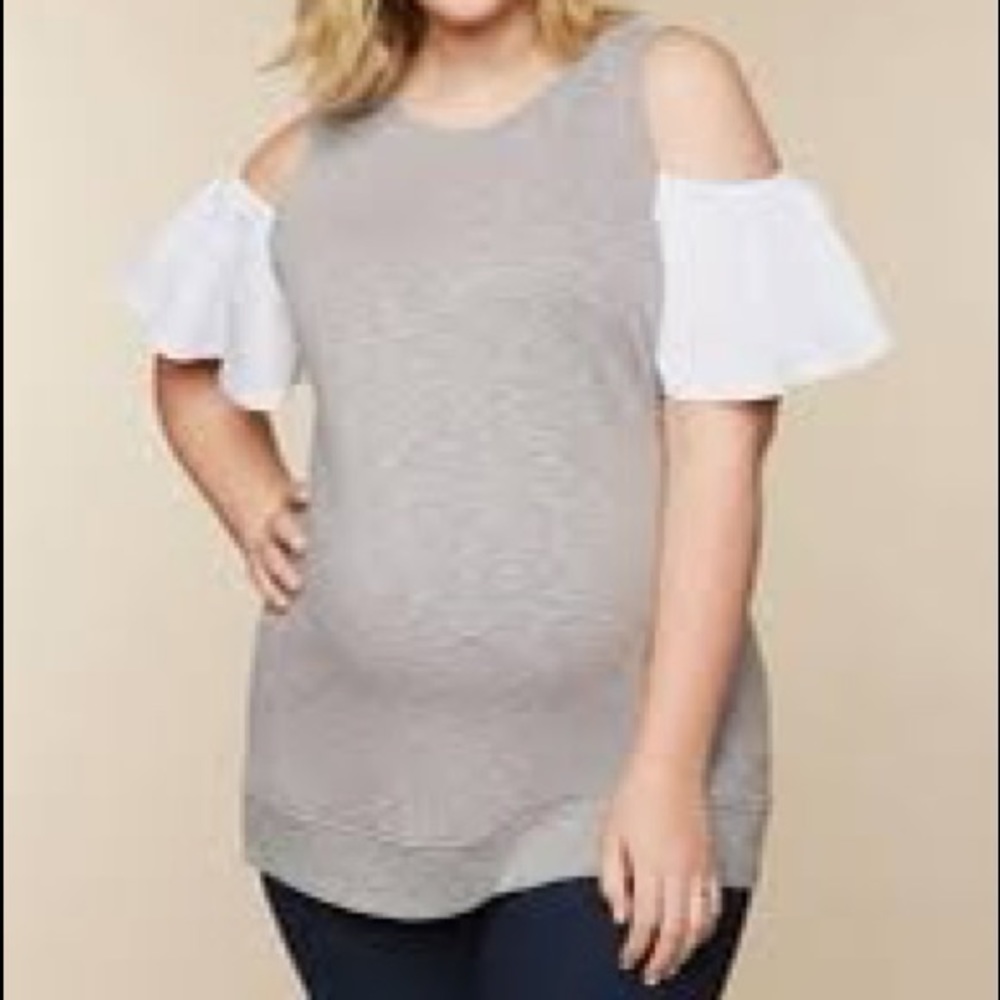 Motherhood plus size cold shoulder top !